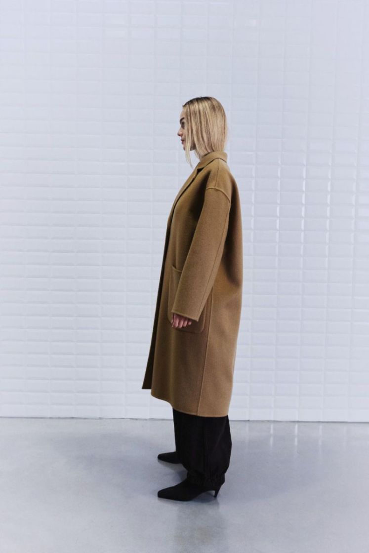 CELINE CAMEL