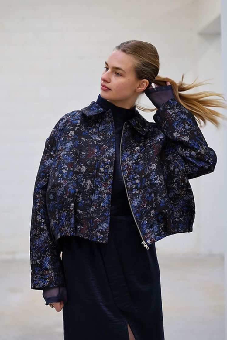 Vika Navy